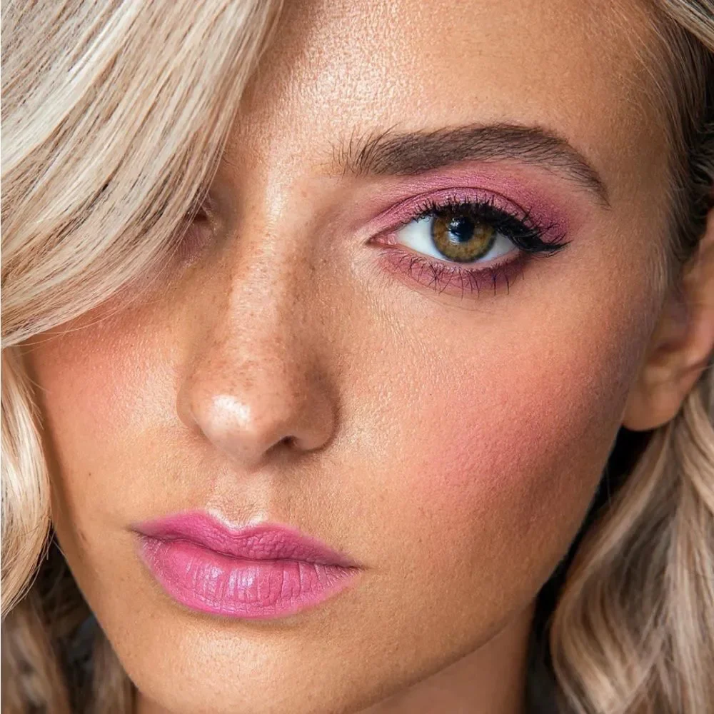 Teeez Suit of Armor Don’t Blush Me Blusher (Mauve)